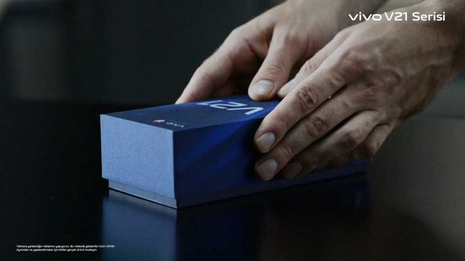vivo V21 Turkey 开箱视频 封面